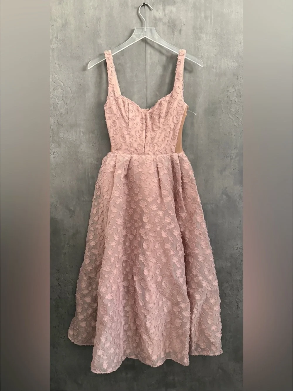 House of CB Dusty Rose Lace Midi Dress - Picture 3 of 5
